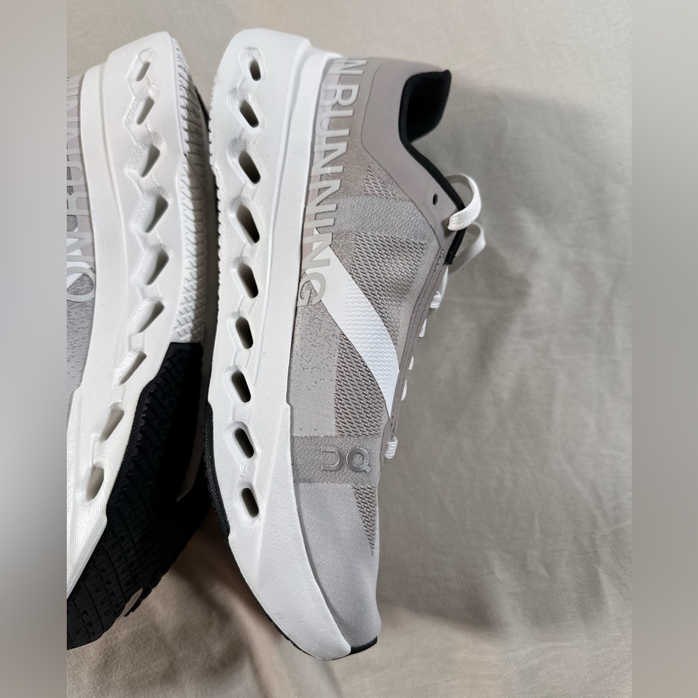 On Cloudsurfer Fog/Ivory WOMEN'S ON CLOUDSURFER NEXT RUNNING SHOES 9W - Picture 5 of 13